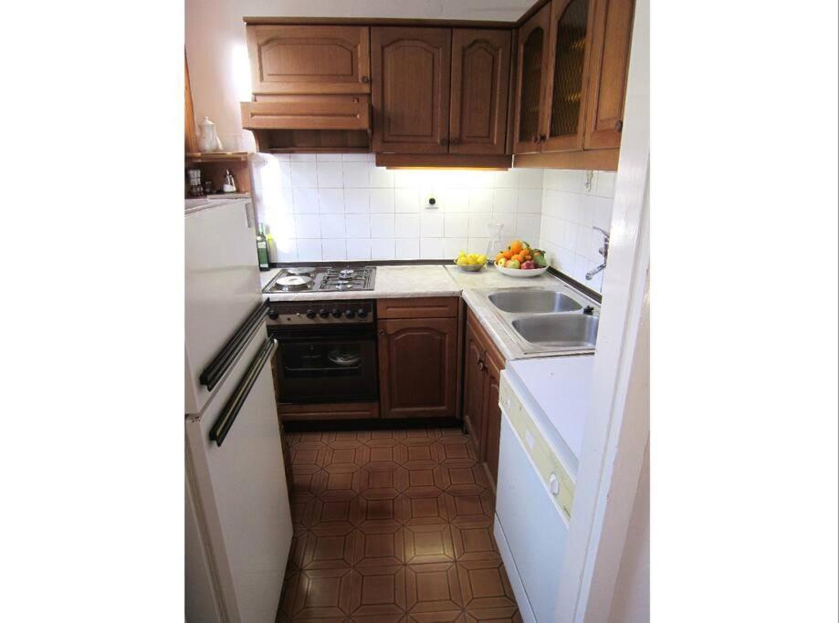 Апартаменты 1-Bdrm With Terrace In The Old Town Дубровник Экстерьер фото